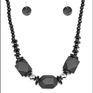 Black Necklace Set